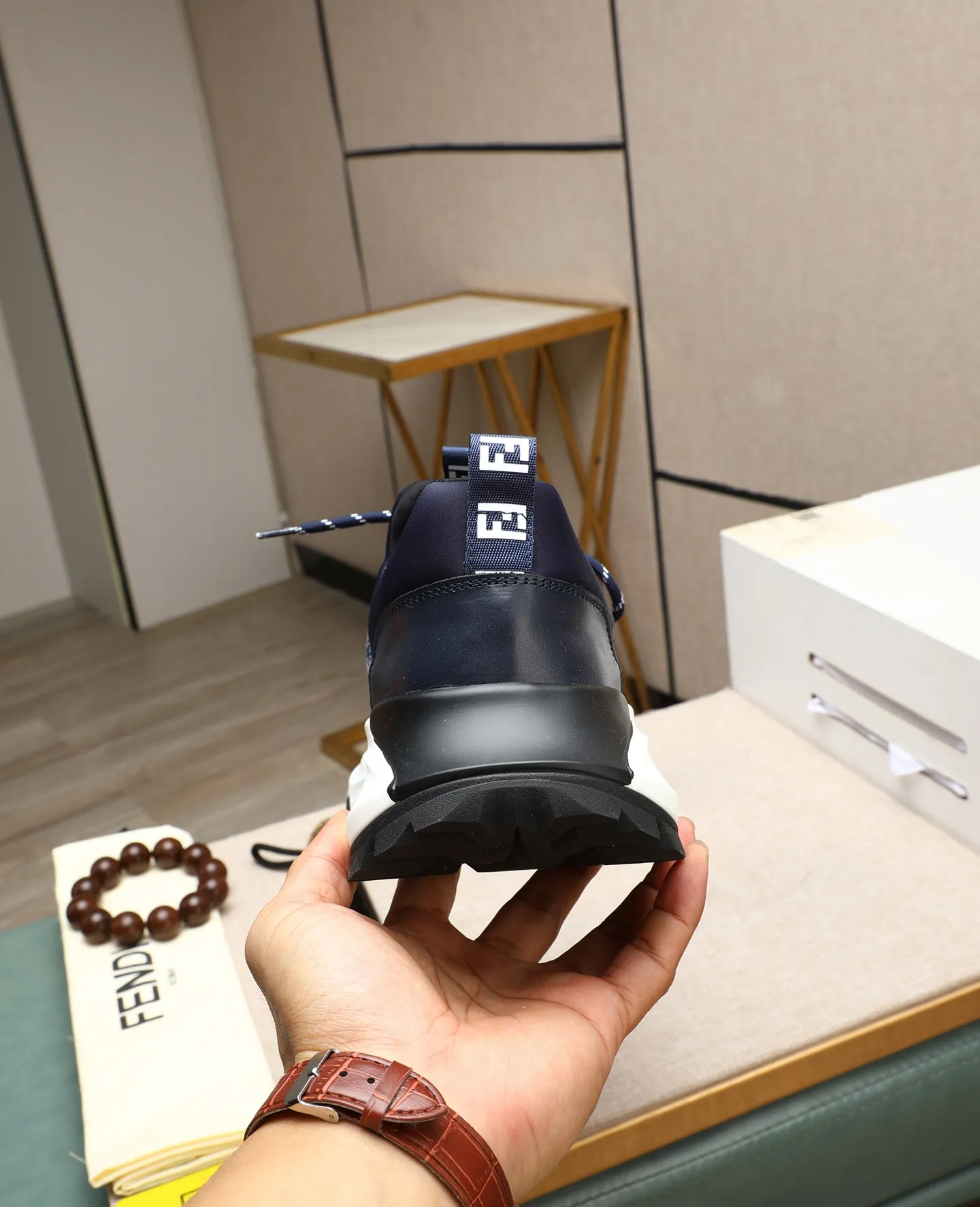 Men's shoes 💰460🕷🕷[FENDI] Fendi fashionable casual men's shoes 🇨🇳Original official website 1:1 model opening, new models are available first 💯Not high-profile but avant-garde, simple About low-key and fashionable, super versatile style 🌿 Made of original cowhide ➕ Pigskin lining 🎋 The version is comfortable on the feet, so rigorous for any small place, and the workmanship is first-class 🍍38-44 Large quantities in stock
